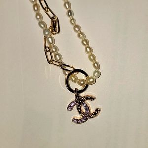 Luxury Rhinestone Charm on Pearl and Gold Necklace